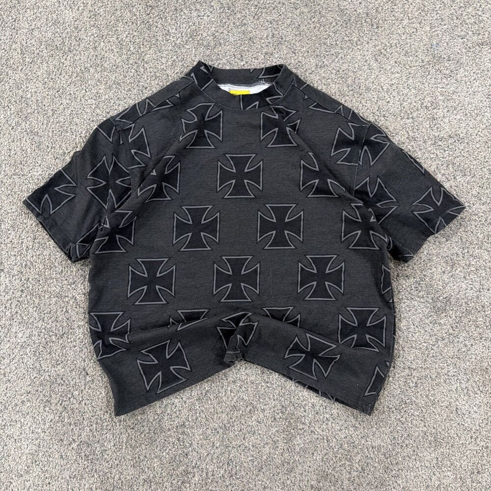 Rhyme Gray Gothic Metal Cross Print Short Sleeve Choppers Shirt - Men's Medium